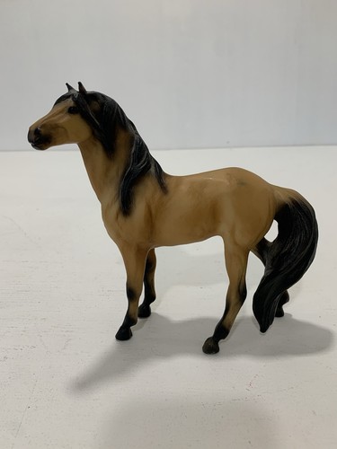 Breyer classic standing - classic,