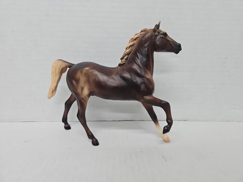 Breyer 2005 classic horse - classic,